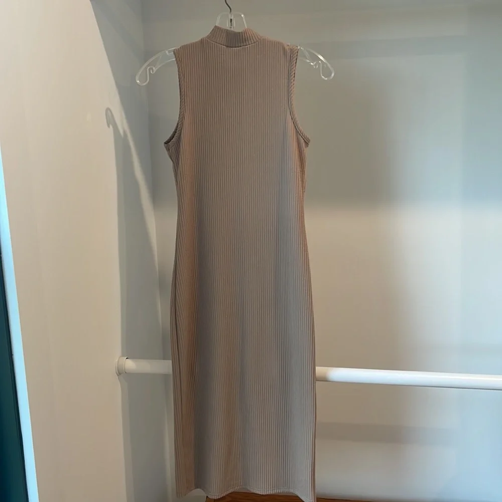 NWT Olivia Rae Size XS Taupe Sleeveless Turtleneck MIdi Dress